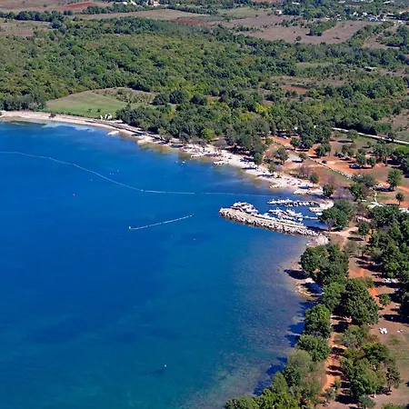 Klara In * Istrien פורץ